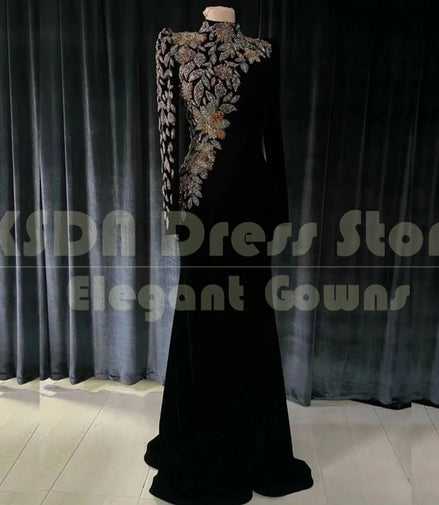 Luxury Black Evening Dresses Simple Appliques O-Neck Long Sleeve Sweep Train Gowns Formal Occasion Customzied Dress