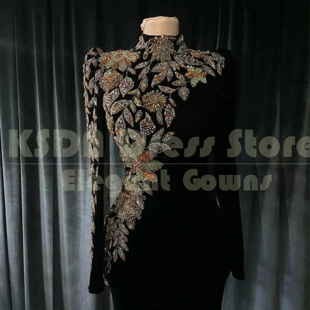 Luxury Black Evening Dresses Simple Appliques O-Neck Long Sleeve Sweep Train Gowns Formal Occasion Customzied Dress