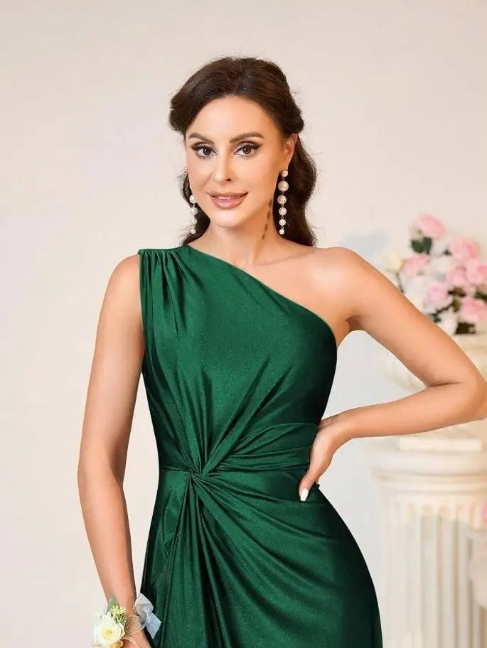 European and American Evening Dresses, Women's Banquet Wear New Products, Backless Fashion Temperament, Adult Evening Dresses