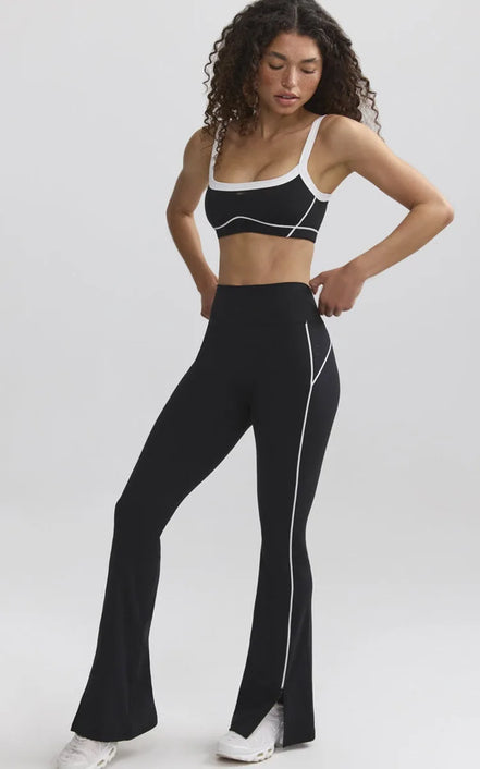 Seamless Yoga Sets Sports Fitness High Waist Hip-lifting Flared Pants Backless Bra Suits Workout Gym Leggings Sets for Women