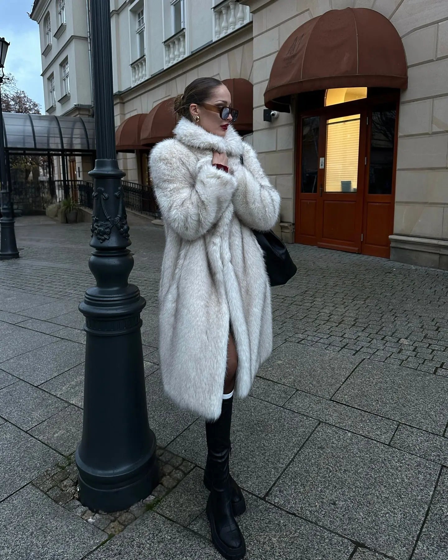 Long Coats Women Faux Fur Jackets Turn Down Collar Coat Thick Warm Y2k Streetwear Jacket Elegant Work Outerwear Autumn Winter